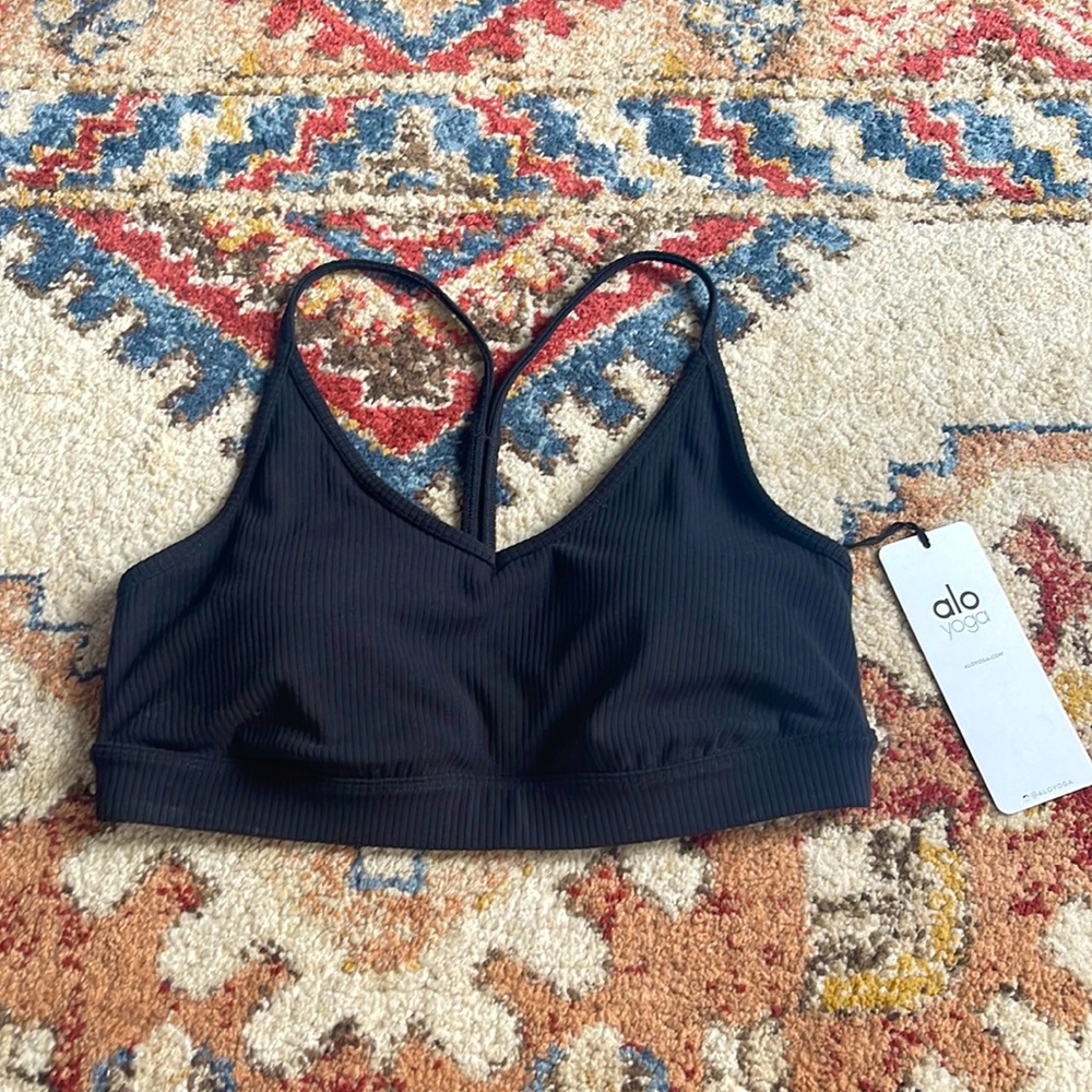 Alo Ribbed Blissful Bra in black Large